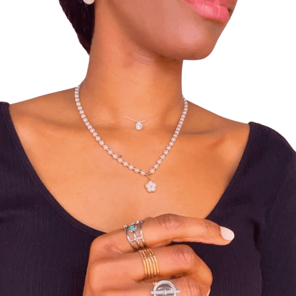 Perla I Collier en acier inoxydable et imitations de perles d’eau douce